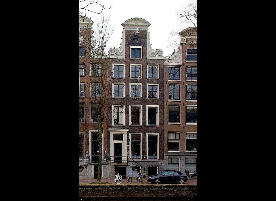 Herengracht 506 halsgevel klauwstuk leeuwenpoot 1685(2012)