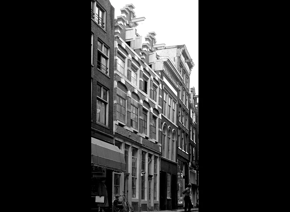 Halvemaansteeg 3-5 trapgevel (1961)