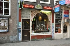 Halvemaansteeg 1