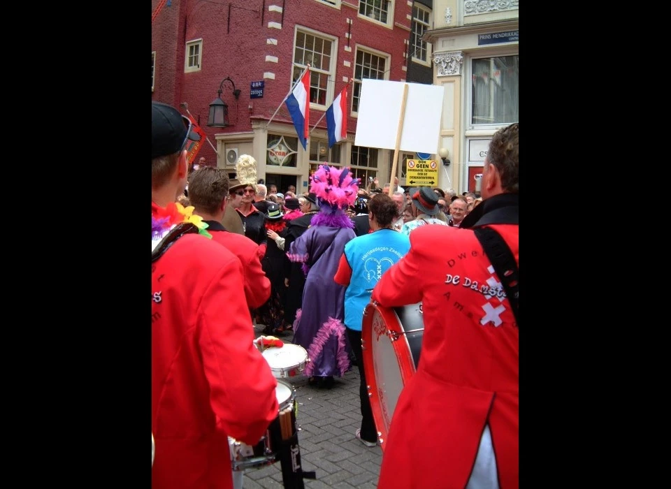 Zeedijk Hartjesdag Amsterdam Verkleedpartij