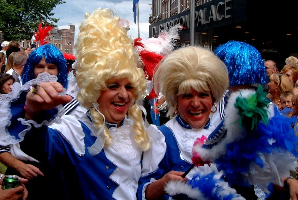 Zeedijk Hartjesdag Amsterdam Verkleedpartij