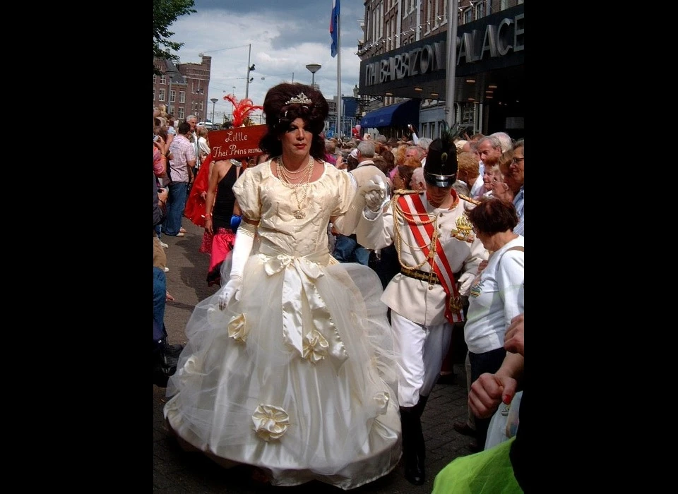 Zeedijk Hartjesdag Amsterdam Verkleedpartij