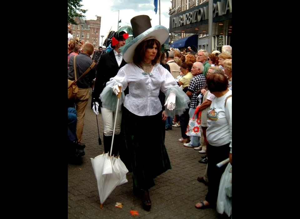 Zeedijk Hartjesdag Amsterdam Verkleedpartij