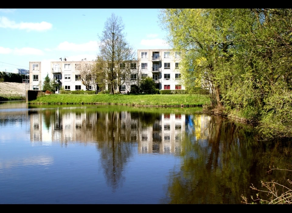 Heesterveld flats ten zuiden van Bullewijkpad (2016)