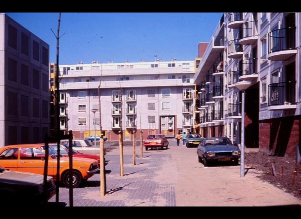 Heesterveld flats ten zuiden van Bullewijkpad (1984)
