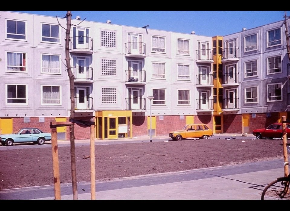 Heesterveld flats ten zuiden van Bullewijkpad (1984)