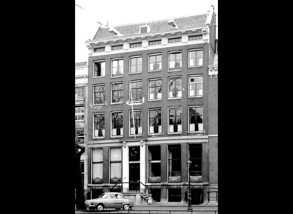 Herengracht 132 lijstgevel (1961)