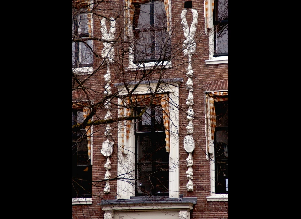 Herengracht 481 versiering raam (2017)