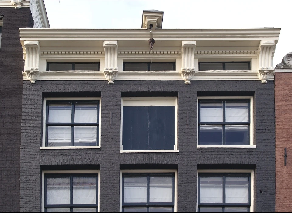 Herengracht 66 bovenhelft lijstgevel (2019)