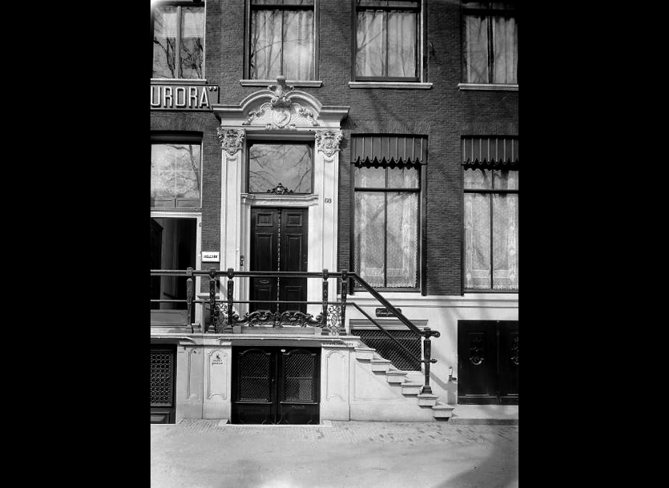 Herengracht 60 stoep (ca1930)