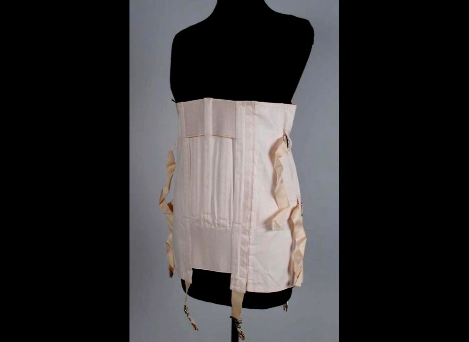 Herengracht 98 corsettenfabriek H.Spruyt van Rietschoten corset (1920)