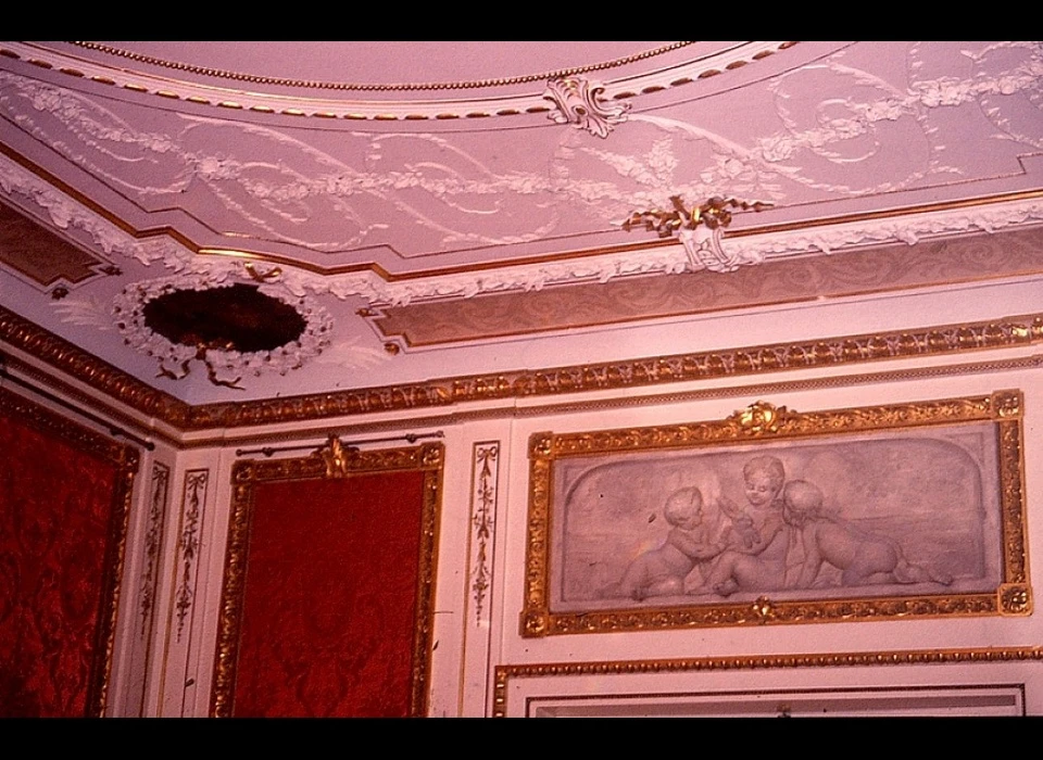 Herengracht 502, Balzaal detail plafond en putti(2002)