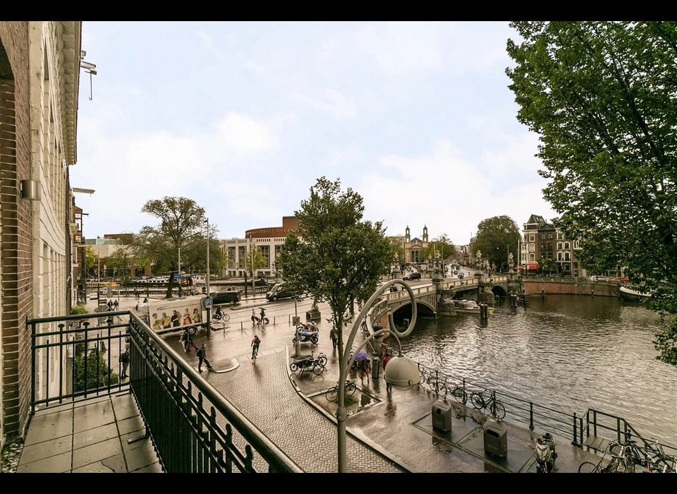 Herengracht 627 uitzicht naar Amstel met Blauwbrug (2019)