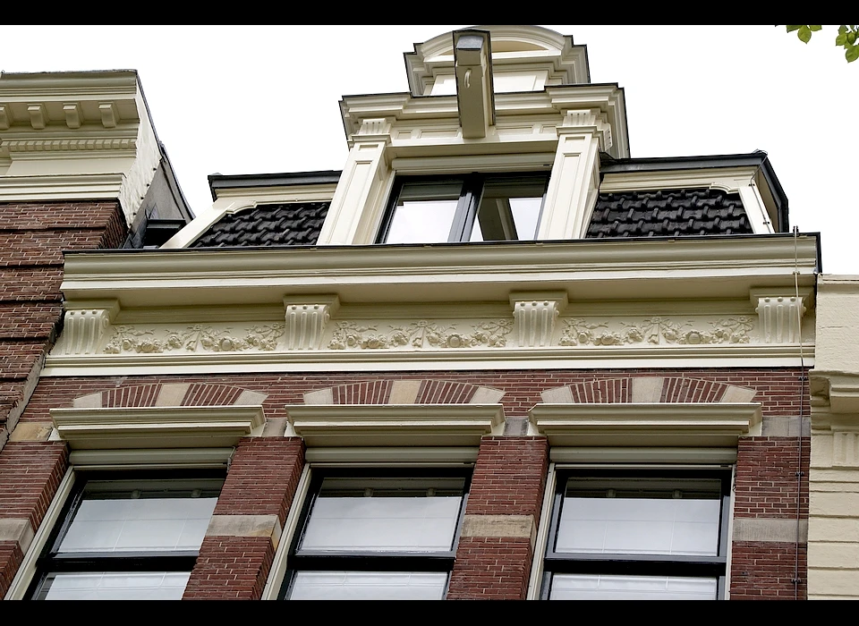 Herengracht 621 geveltop (2020)