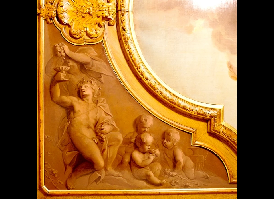 Herengracht 479 linker-voorkamer hoekschildering grisaille herfst (Jacob de Wit 1731)