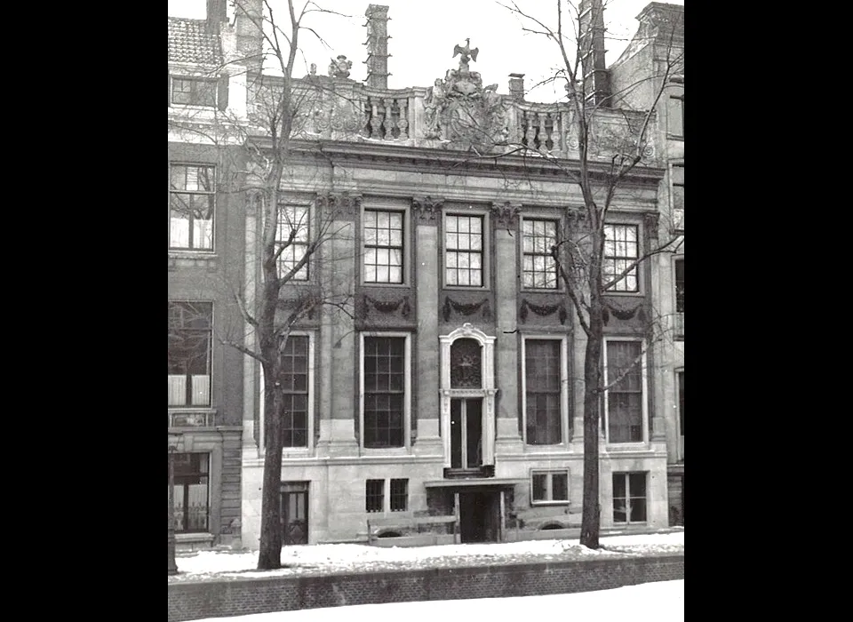 Herengracht 476 lijstgevel tijdens herstel naar entree op bel-etage (1940)