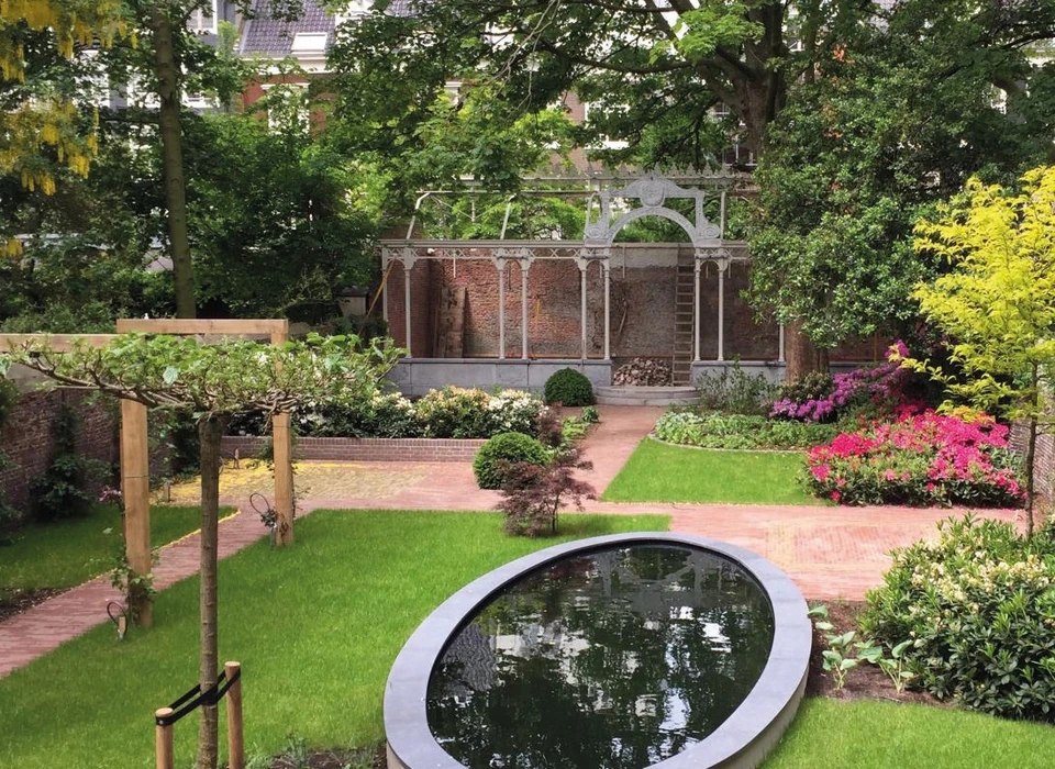 Herengracht 132 tuin (2012)
