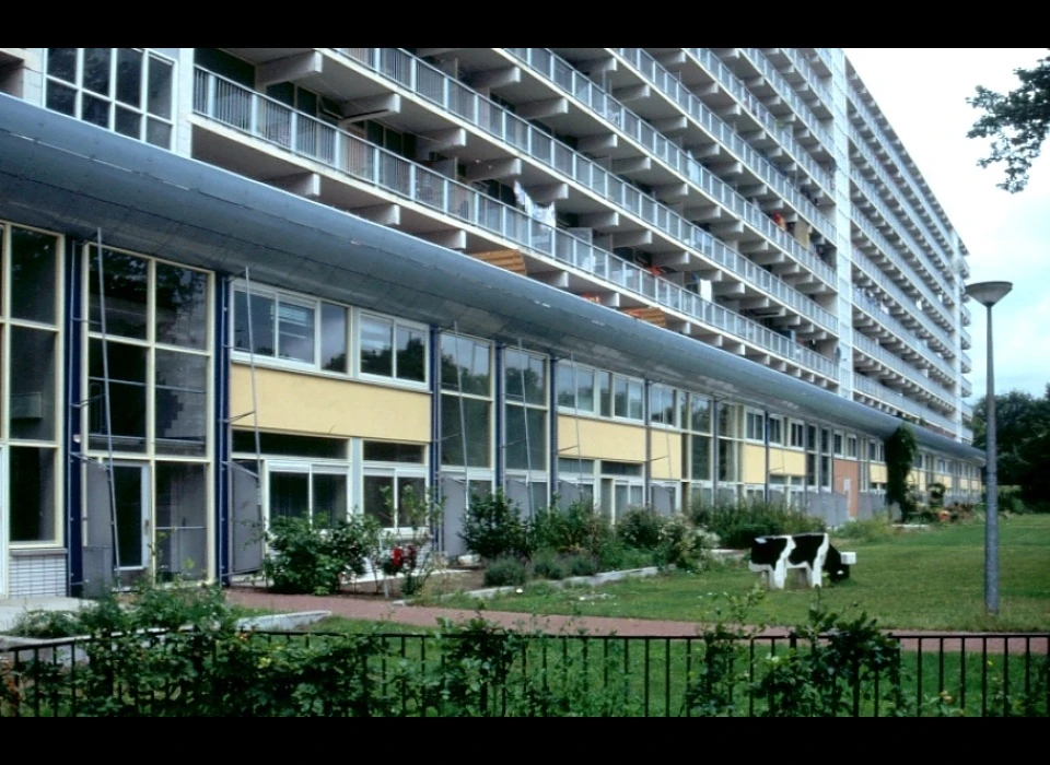 Hoogoord achterzijde van het gebouw na renovatie van 1996