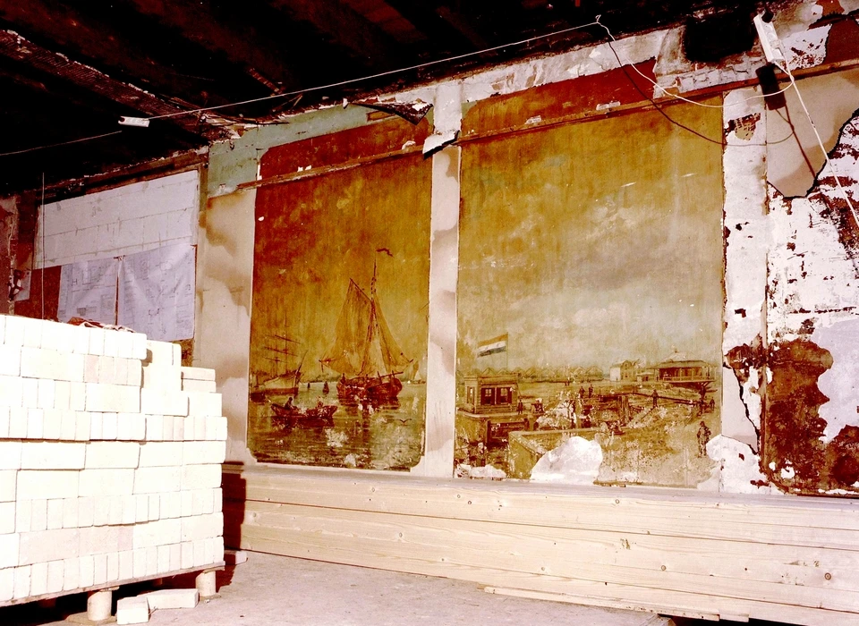 Houtmankade 18 muurschilderingen in voormalig café vermoedelijk uitzicht over het IJ (2000)