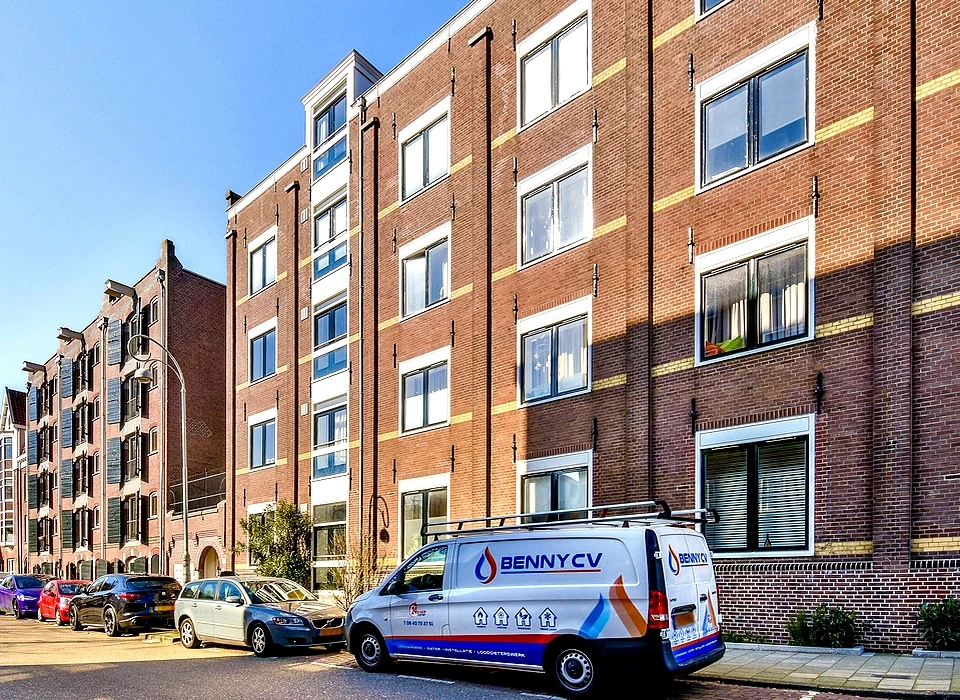 Nova Zemblastraat 2-6 wooncomplex De Kleine Houtman vanaf Houtmankade (1988)