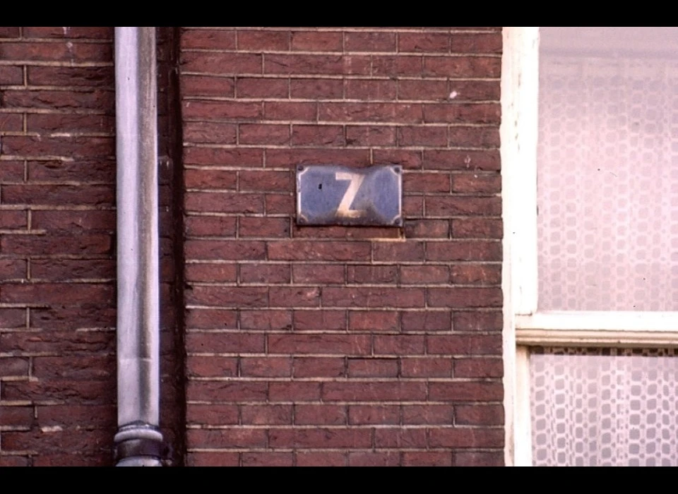 Keizersgracht 824 buurtletter Z (1977)