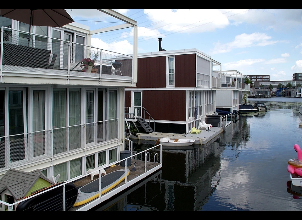 IJburglaan 175-223 Waterwoningen steiger A achterzijde (2020)