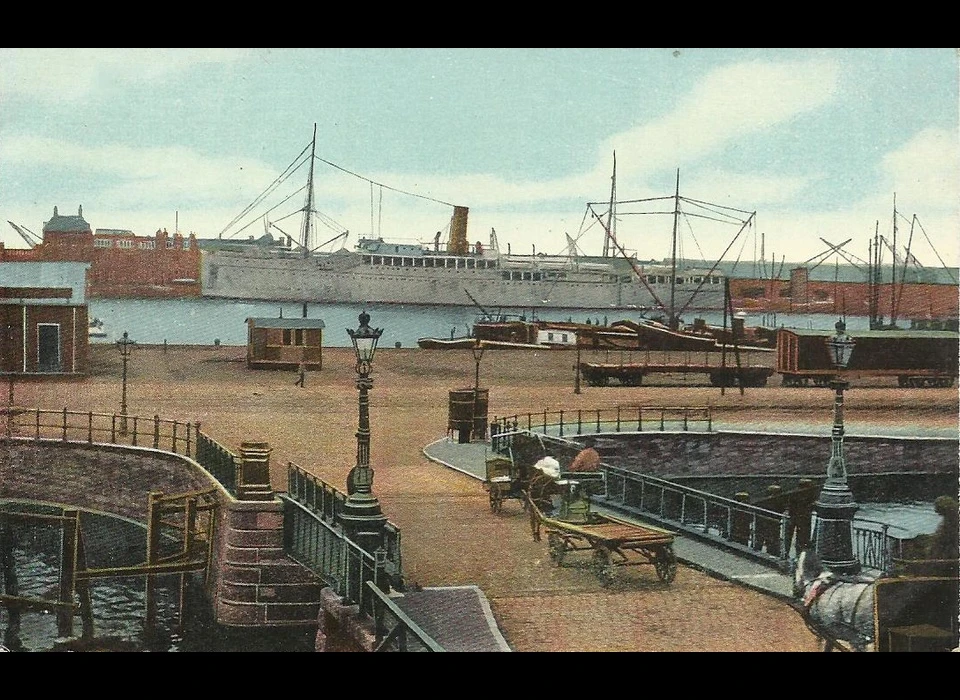 Oostelijke Handelskade zicht op Javakade (1908)