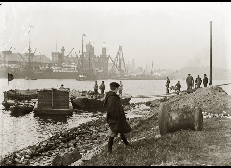 Javakade IJkade gefotografeerd door Jacob Olie (1901)