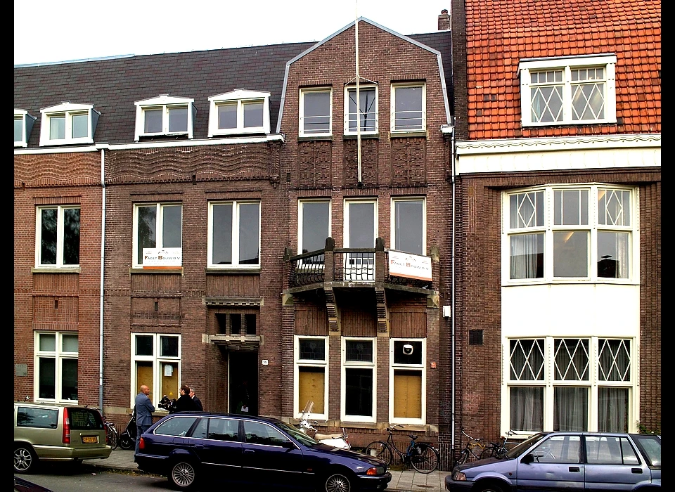 J.J.Viottastraat 36 (2008)