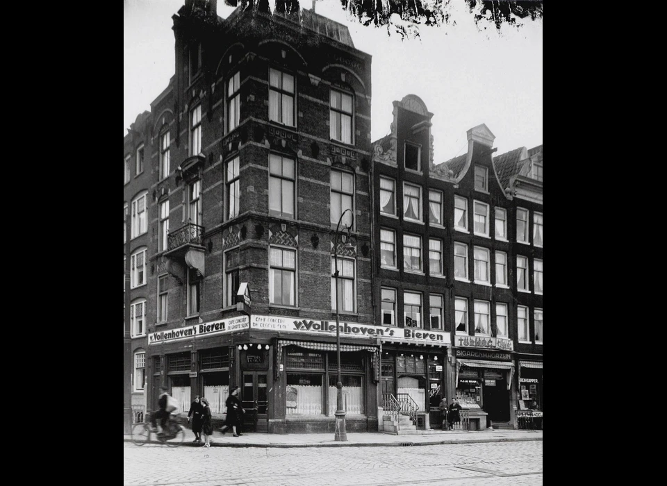 Kadijksplein 10-12 Café De grote Slok (1943)