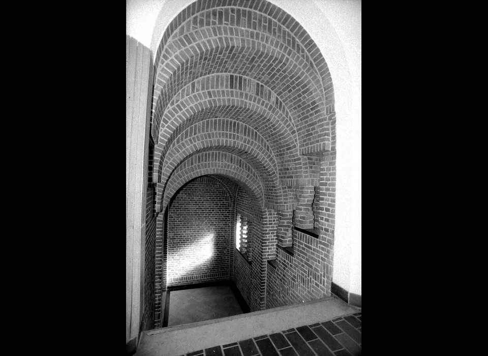 Kadijksplein 17-18 Zeemanshuis interieur trappenhuis (1995)