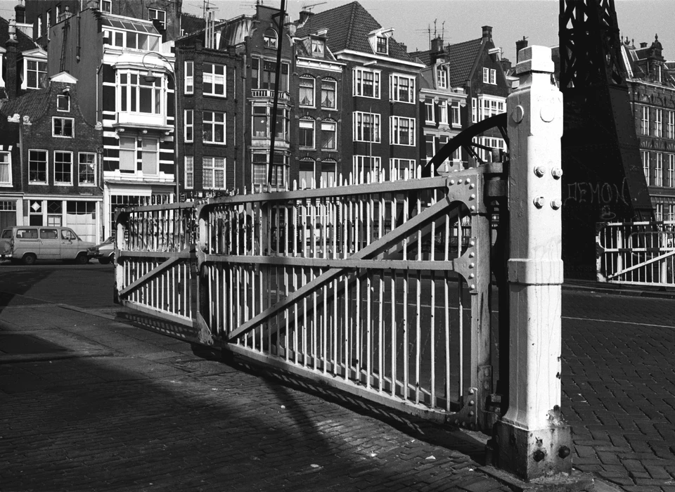 Kadijksplein Scharrebiersluis afsluithek (1982)