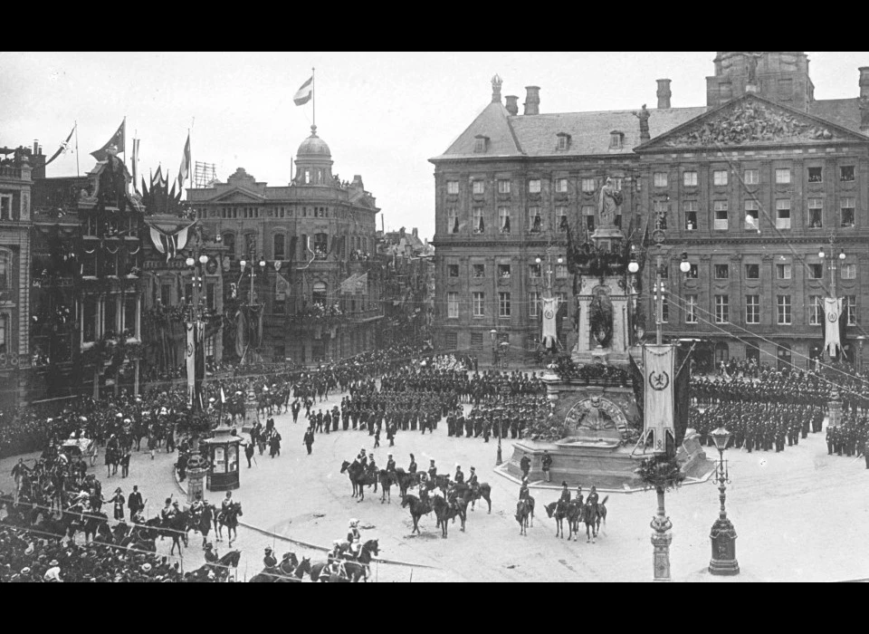 Dam 1898 inhuldiging koningin Wilhelmina