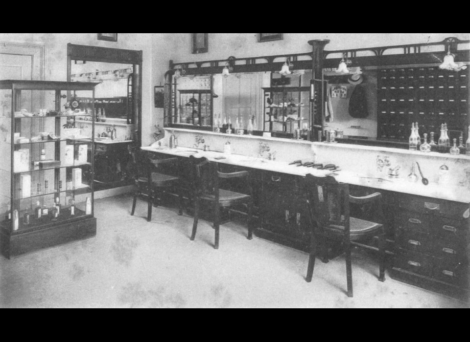 Groote Club 1910 interieur