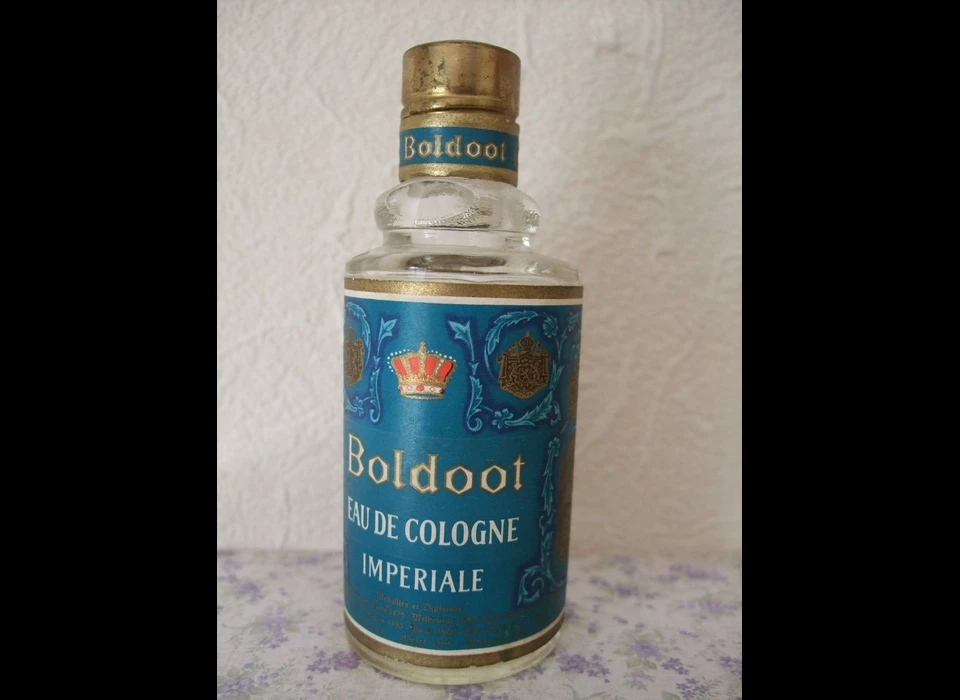 Het beroemde flesje van de Eau de Cologne