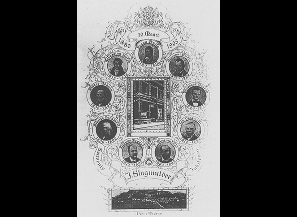 Kalverstraat 39 gedenkplaat ter gelegenheid van 25 jaar directie Jacobus Slagmulder (1905)