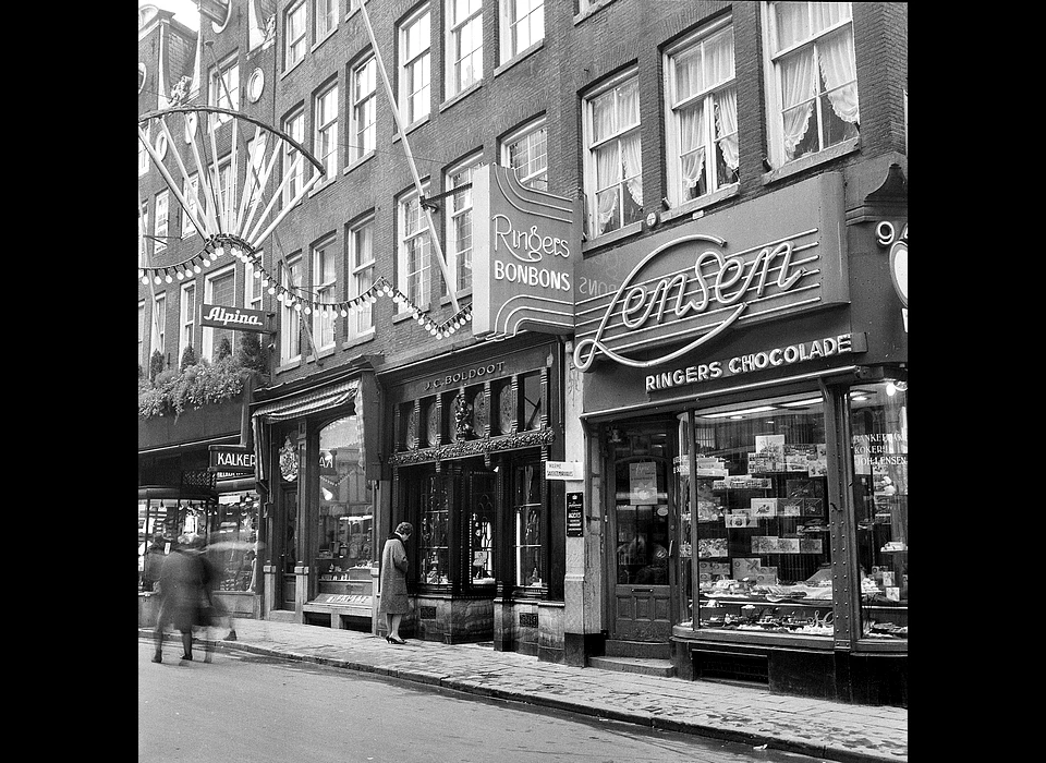 Kalverstraat 96 onderpui (1961)