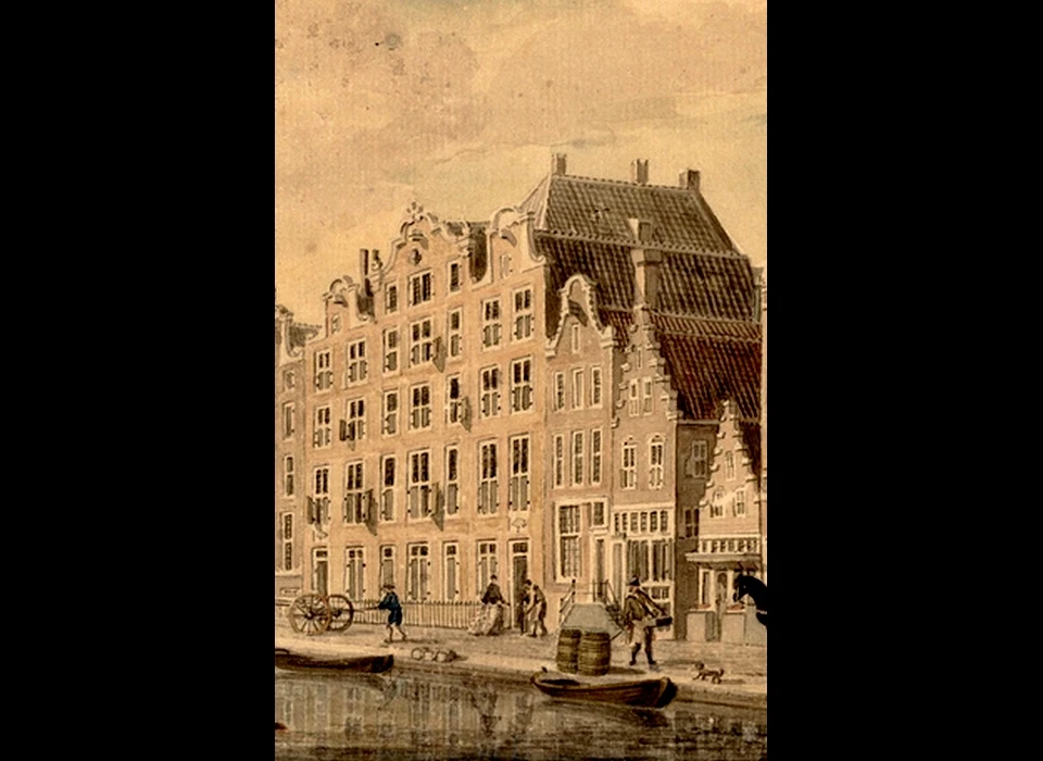 Rokin 168 detail met huiskerk het Boompje met boven de deuren de gevelstenen met boom tekening Jan de Beijer (1758)