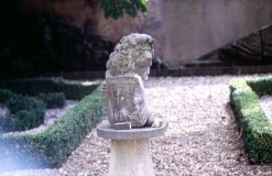 Tuinbeeld leeuw