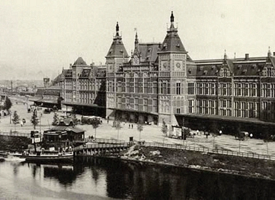 Stationsplein Centraal Station (1890)