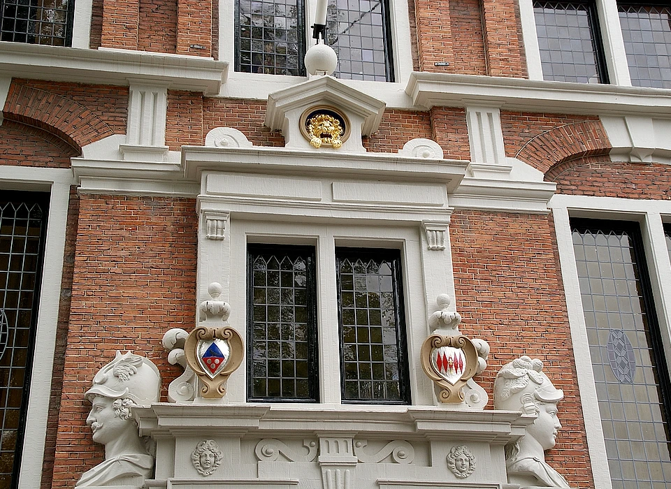 Keizersgracht 123 Mercurius en Minerva gevel gerestaureerd (2020)