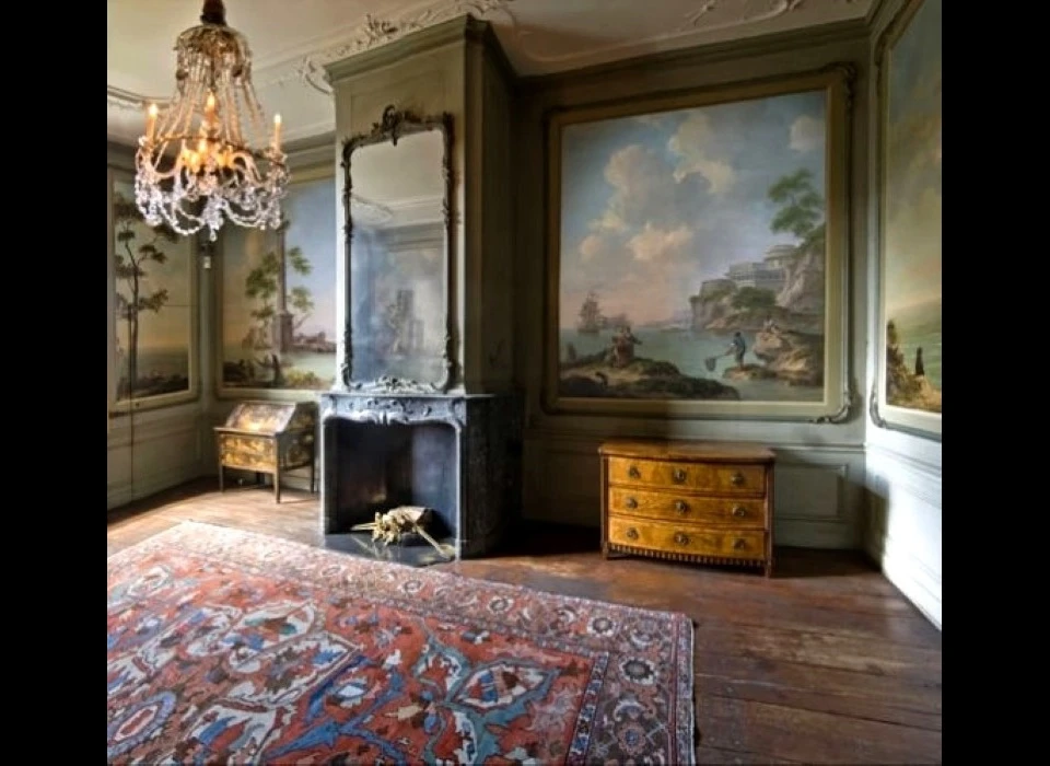 Keizersgracht 672 De Drakensteynkamer is bespannen met behangselschilderingen vermoedelijk van de hand van Jurriaen Andriessen (2007)