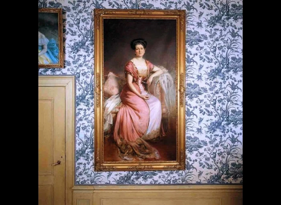Keizersgracht 672 Kleine salon of blauwe kamer met schilderij Thora van Loon-Egidius (1865-1945) (2007)