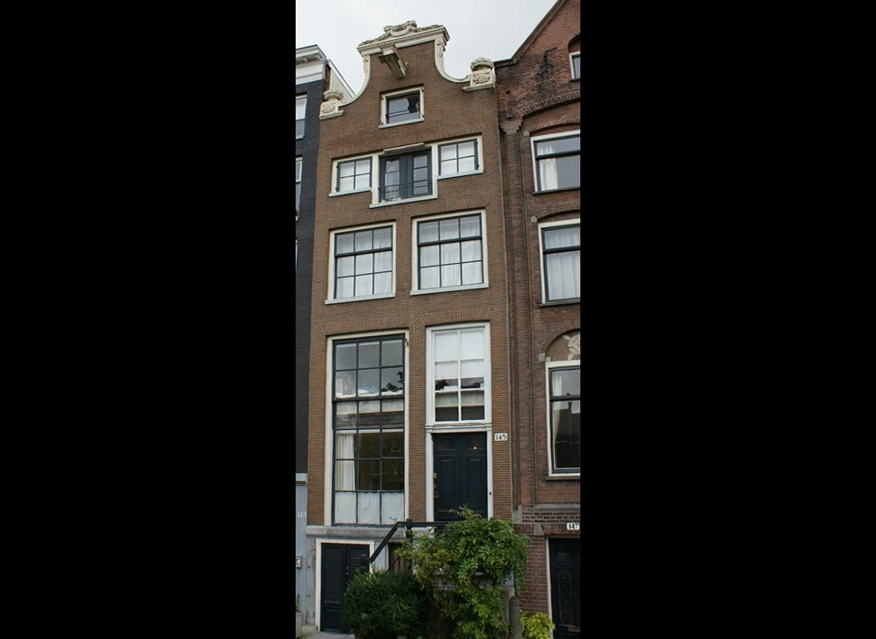 Singel 145 klokgevel in Lodewijk XVI-stijl ca.1780 (2013)