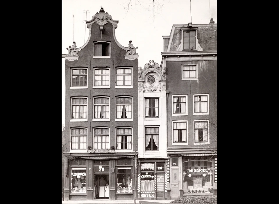 Kloveniersburgwal 26 Kapper (1934)