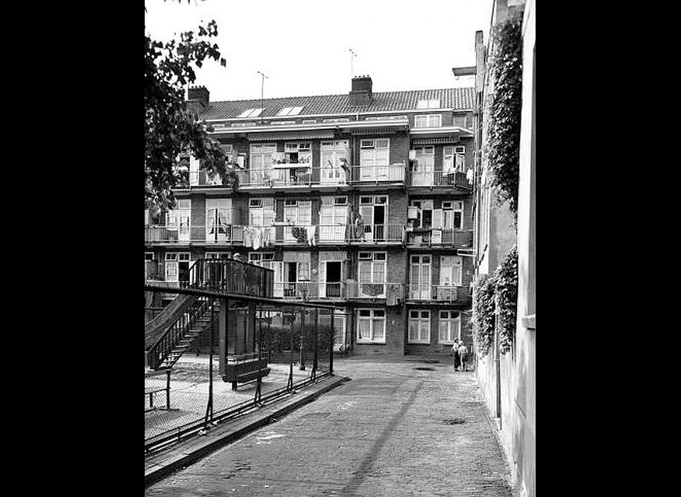 Montelbaanstraat 5-9 1958 achterzijde