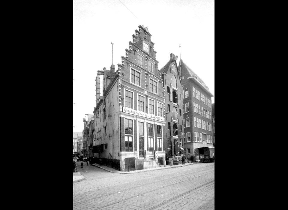 Geldersekade 97 1940 ingang Nieuwe Jonkerstraat