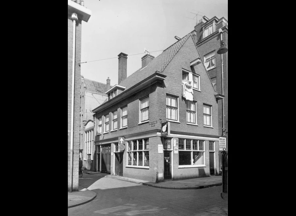 Lastageweg 4 1955 hoek Nieuwe Jonkerstraat 31