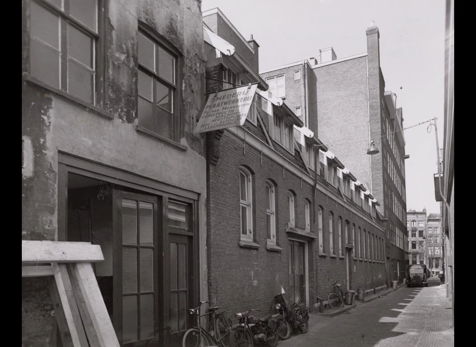 Nieuwe Ridderstraat 8 1965 smederij van merkestein