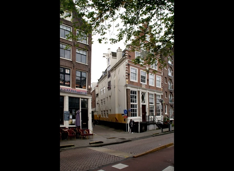 Geldersekade 97 li Nieuwe Jonkerstraat